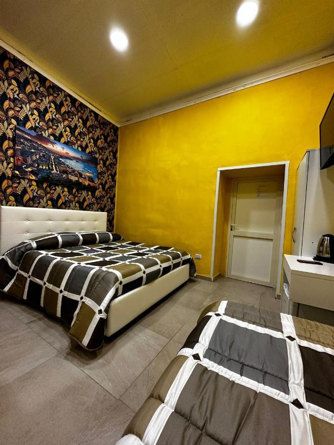B&B Spaccanapoli A Due Passi Da Via Tribunali Exterior photo